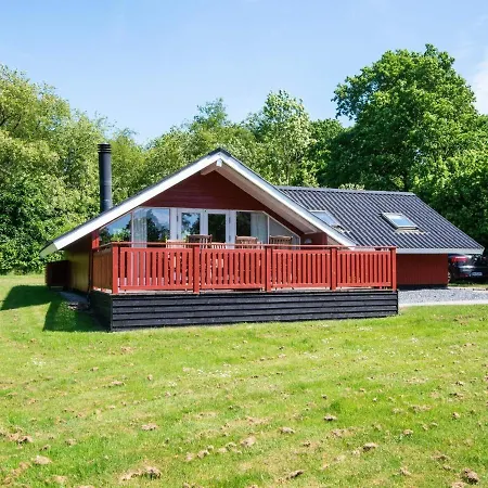 6 Person Holiday In